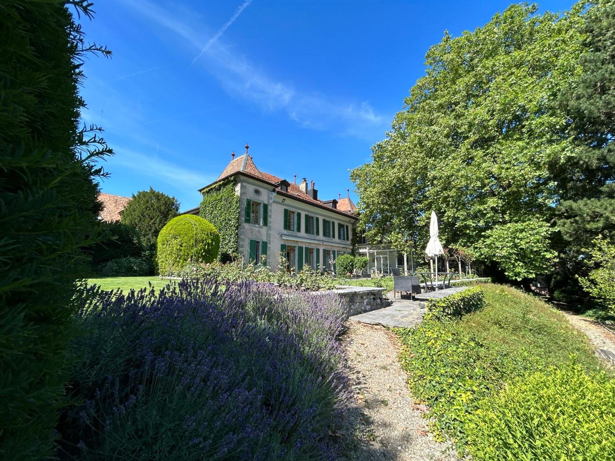Le Chateau Lavigny Kültér fotó
